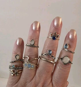 Juego de Anillos Tono Plateado Azul Blanco Cristal Gema Anillos Rango de Tamaño 4.5 a 8 - Imagen 1 de 16