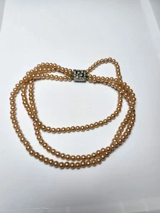 Vintage MCM Halskette mit Kunstperlen und Strassverschluss 3 Strang Nachlass  - Bild 1 von 7