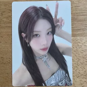 Kim Lip Official Photocard Artms 2025 Lunar Theory Tour Trading Card KimLip - Picture 1 of 2