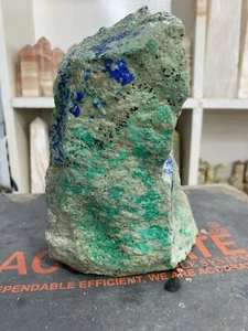 Eccezionale Crisocola in Pietra Naturale da 2,5Kg con Cristallo di Azurite Esemplare Minerale - Foto 1 di 6