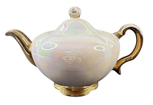 Beautiful Iridescent White & Gold Porcelain Teapot by Ellgreave England  - Picture 1 of 14