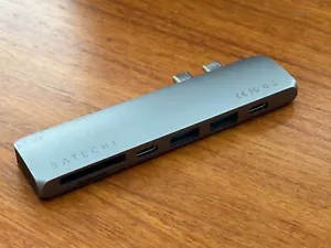 Satechi USB Type-C Pro Space Gray Hub Adaptor - Picture 1 of 2