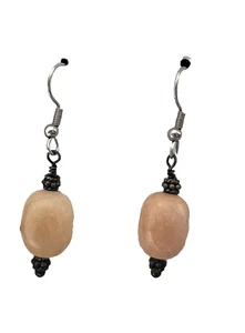 Natural Pink Conch Shell dangling earrings - Picture 1 of 3