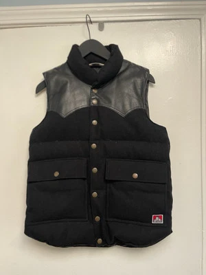 Raro Med Ben Davis Lana Cuero Lana Acolchado Puff Frontal Botón Chaleco Foto 1 de 3