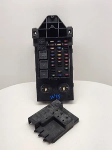 YL1T-14A067-AA Ford F-150 In Dash Fuse Box - Picture 1 of 3