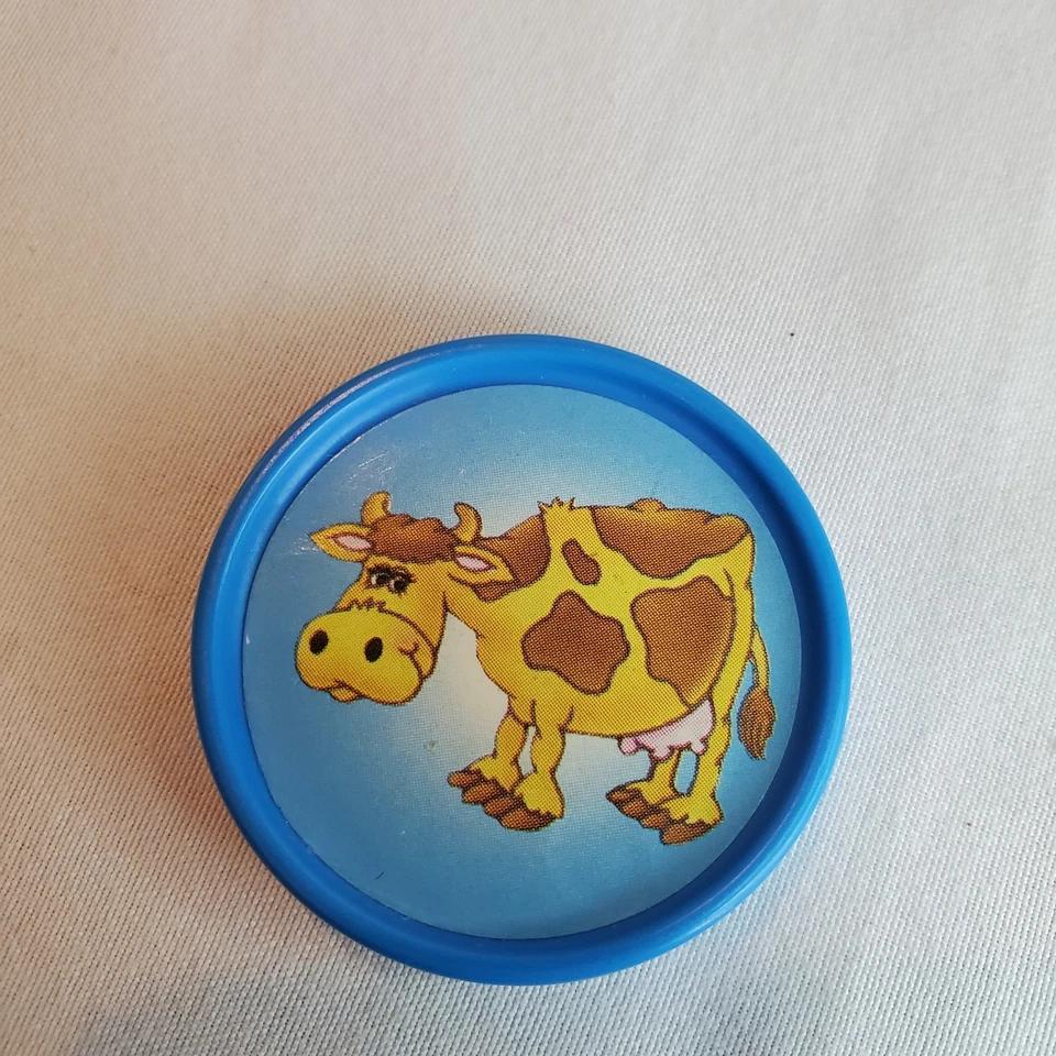 Fisher Price Barnyard 宾果 1994 年替换件蓝色牛硬币代币游戏 — 第 1/2 张图片