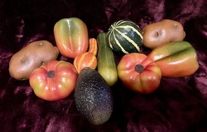 Set of 11 RARE Remo vegetable percussion shakers - Picture 1 of 3