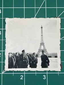 WWII German Soldiers in Paris w/ Eifel Tower Photo WW2 - Picture 1 of 2