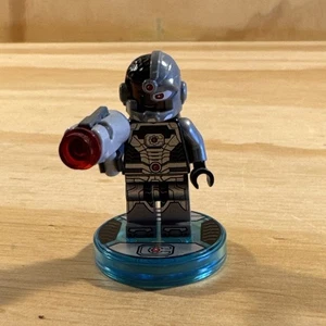 LEGO Dimensions - CYBORG- Minifigure sh155 & Tag - DC Comics 71210 - Picture 1 of 5