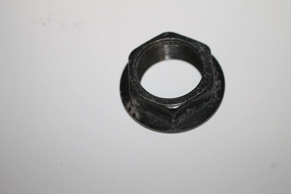 Yamaha XT250 XT 250 2008-2023 tuerca de árbol triple superior 90179-22007-00 Foto 1 de 1