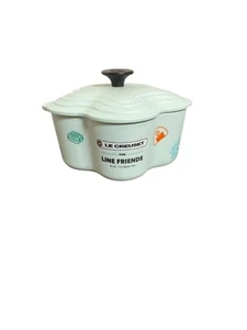 Le Creuset Line Friends Bunny Mini Nachbildung Auflaufform mit Deckel - Bild 1 von 9