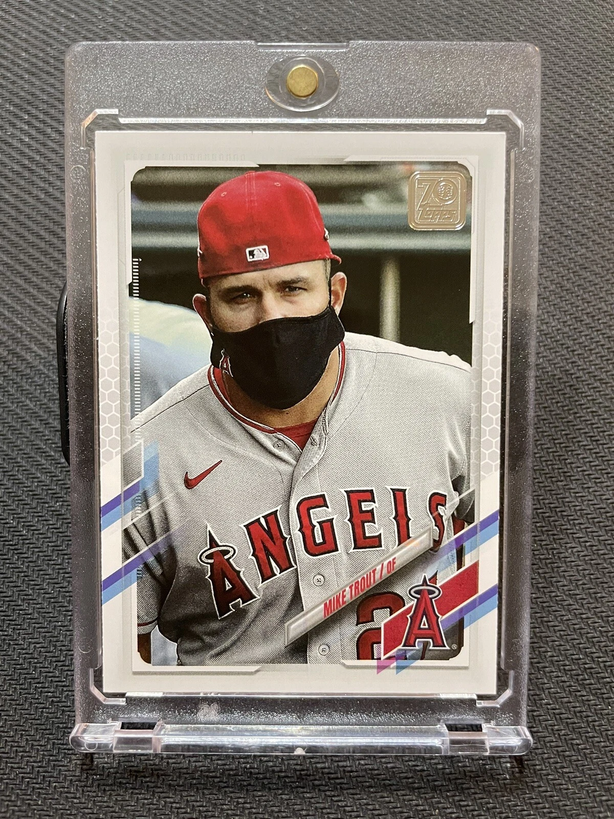 2021 Topps Series One MIKE TROUT WEARING MASK SSP PANDEMIC VARIATION #27!