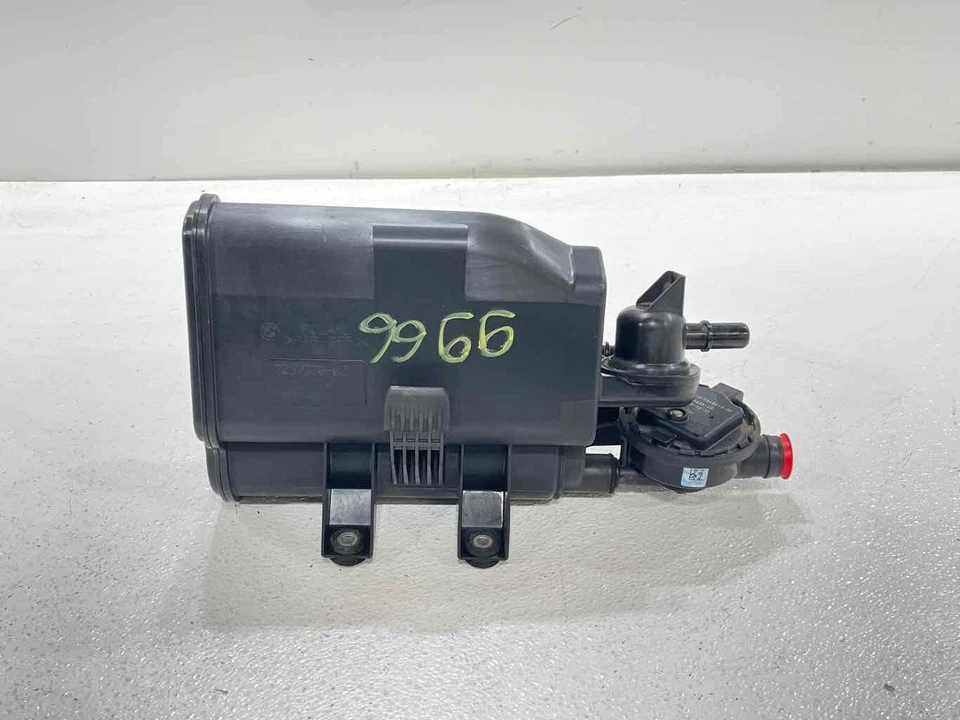 Подходит для 2012 - 2016 BMW 328i 2,0 л канистра выбросов топливного испарителя 7297330-02 от оригинального производителя - Изображение 1 из 4