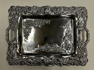 Neu im Karton Arthur Court Designs Traube Clutch Tablett, offene Box, nie benutzt - Bild 1 von 5