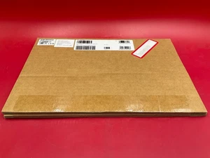 Microsoft Surface Pro 10 1TB SSD 30M-00001 ๐บ๐ธโจ๐บ๐ธโจ BRAND NEW! SSD ONLY! - Picture 1 of 5