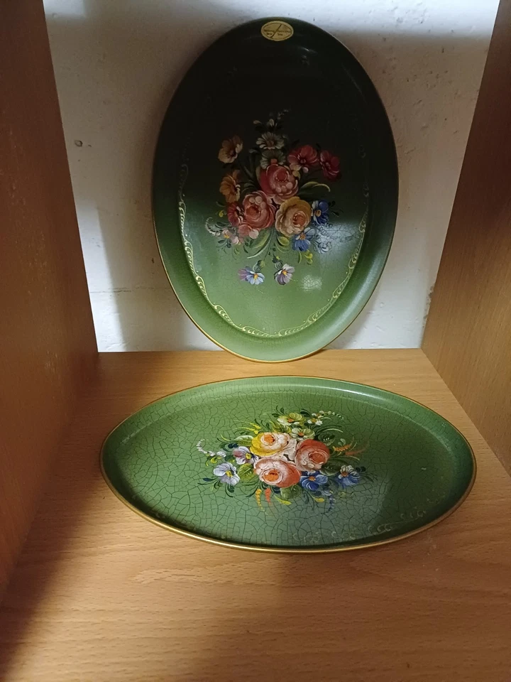 Zwei Blechtabletts Oval - Bild 1 von 1