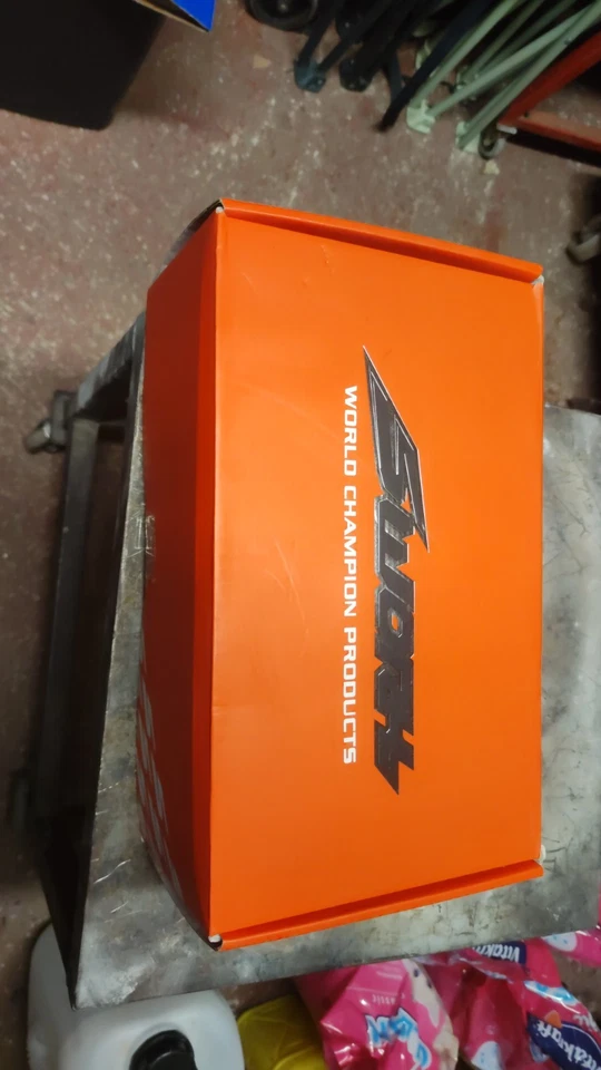 910041 SWORKz S35-4 EVO 1:8 Buggy Kit - Immagine 1 di 2