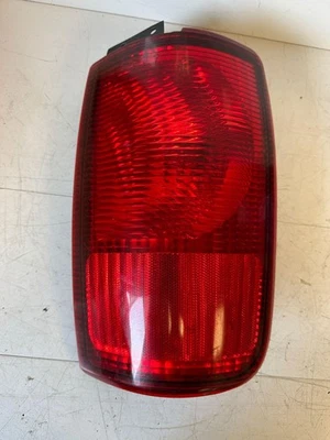 Conjunto de luz trasera de pasajero Lincoln Navigator 1998-2000 Foto 1 de 2