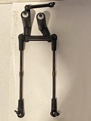 •Gebrauchte Thunder-Tiger MTA-4 Lenkungs-Teile (Kunststoff)Plastik) Spurstangen. - Bild 1 von 4