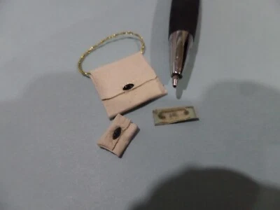 GAIL'S LITTLE STUFF Leather Handbag set in Ivory Kid Leather and wallet 1:12 Dollhouse Miniatures