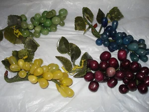 Lot Of 4 - Vintage Carved Jade Quartz Stone Cluster Fruit - Grapes - Picture 1 of 5