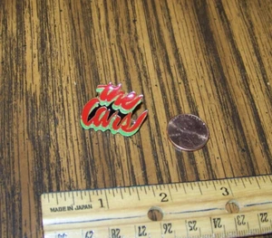 Pin ""The Cars"" vintage de 1980 de The Cars (pinback pequeño) - Imagen 1 de 2