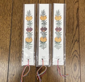 Set Lot Of 3 Vintage Israel Jerusalem/Bethlehem/Flowers Of Holy Land Bookmarks - Picture 1 of 7
