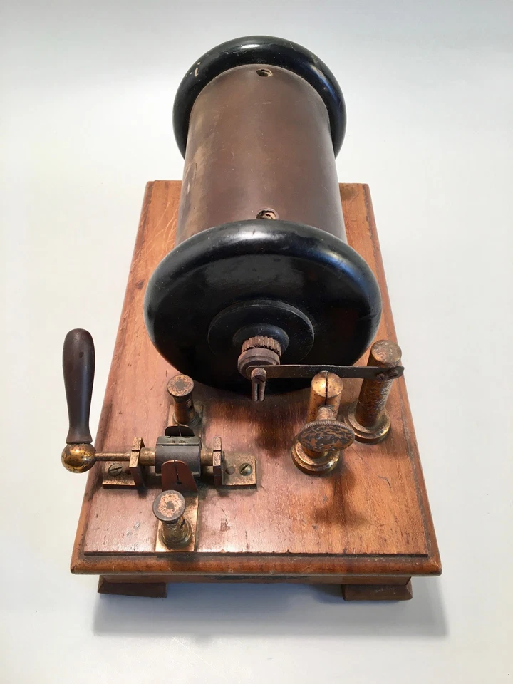 Ruhmkorff  Funkeninduktor / Ferd. Ernecke Berlin  / spark inductor / um 1900 - Bild 1 von 4