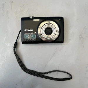 Nikon CoolPix S2550 12.0MP Compact Digital Camera - Black - Afbeelding 1 van 9