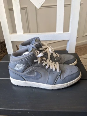 Nike Air Jordan 1 Mid Cool Gris Blanco - 554724-003 - PARA HOMBRES Talla 9.5 Foto 1 de 4