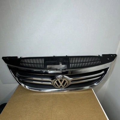 2009 to 2011 Volkswagen Tiguan Front Upper Bumper Grille Grill 5N0853651 - Image 1 of 4