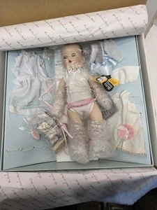 Vintage Danbury Mint BETSY WETSY Porcelain DOLL Blow Nose Sheds Tears & Wets NIB - Picture 1 of 13