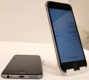 2x Apple iPhone 6 16 GB Space Gray NG472LL/A AT&T | MG4N2LL/A AT&T - Afbeelding 1 van 7