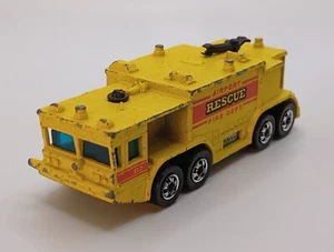 VTG. 1979 Hot Wheels Workhorses Airport Rescue 1:64 Diecast Hong Kong - Picture 1 of 10