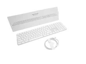 Apple Magic Keyboard with Touch ID and Numeric Keypad A2520 MK2C3LL/A - Bild 1 von 10