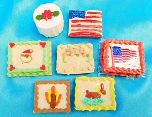 Set of 7 - Holiday Cakes 1-1.25"H - MINI DOLL HOUSE ACCESSORIES. - Picture 1 of 2