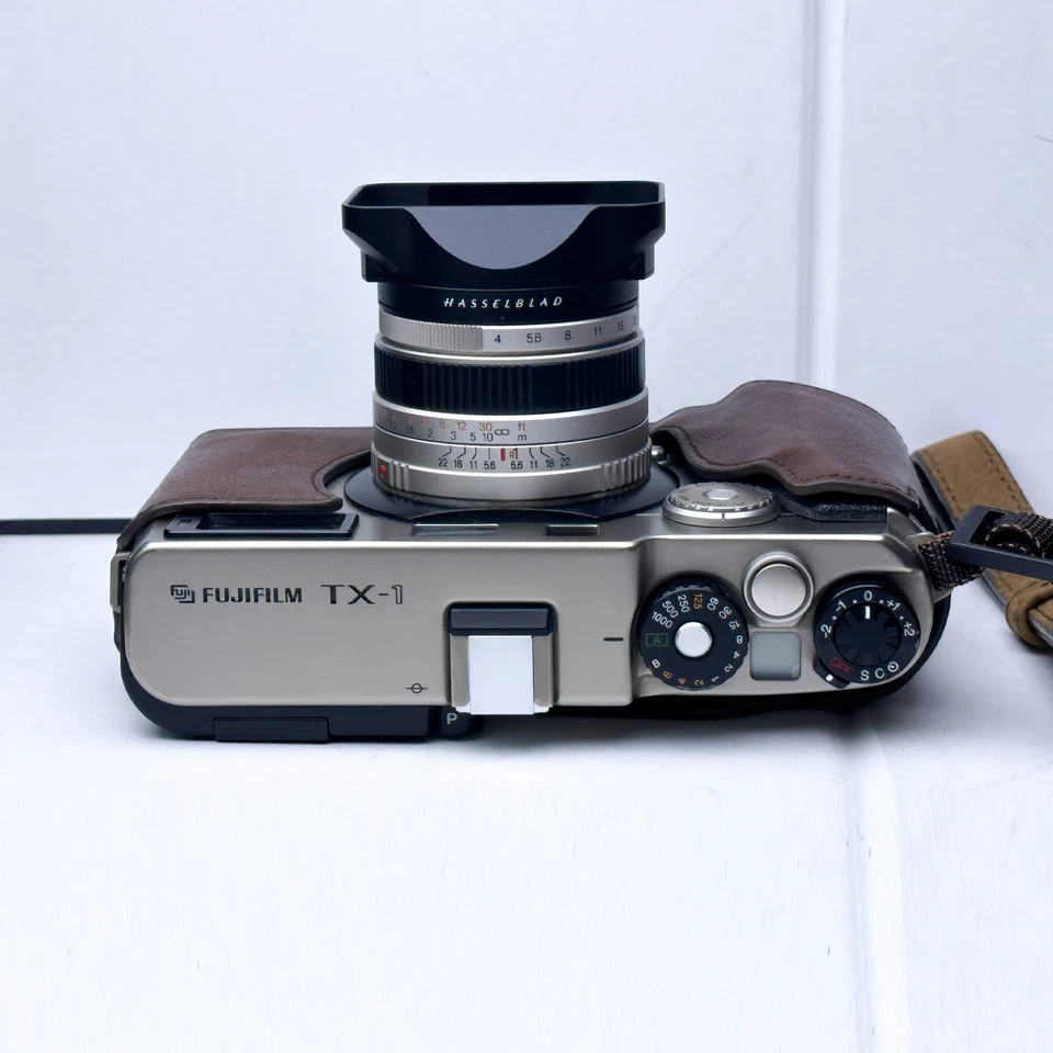 Black Lens Hood with Cover Aluminum Lens Hood for Hasselblad Xpan Fujifilm TX-1 - Image 1 of 4