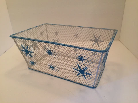 Wire Mesh Basket Blue & White Snowflake Design Large Sturdy Rectangular Cover