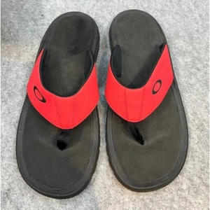 Sandalias Oakley Chanclas Tanga Rojo Acentos Verano Playa Para Hombre Talla 13 - Imagen 1 de 5