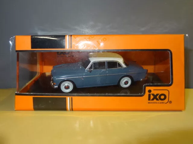 IXO MODELS 1:43 SCALE - GREY - 1961 VOLVO 121 AMAZON WITH DISPLAY CASE - Image 1 of 1