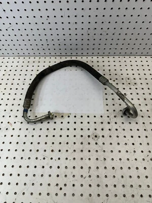 Tubo de manguera de succión de aire acondicionado Volvo Xc70 S60 2003-2007 8623260 08687574 OEM Foto 1 de 4