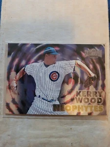 Tarjeta insertada Metal Universe Kerry Wood Neóphytes 1999 #13 Chicago Cubs casi nueva/como nueva - Imagen 1 de 1