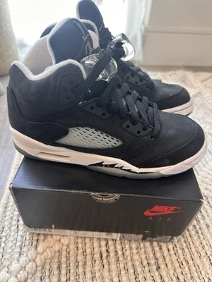 Nike Air Jordan 5 Retro (GS) Black / Cool Gray/ White 440888-011 3.5Y - Image 1 of 4