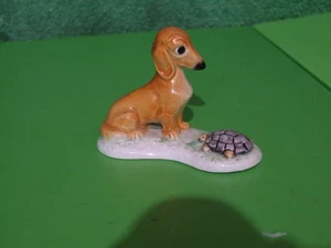 GOEBEL COMICAL DASCHUND DOG AND TORTOISE FIGURINE - Foto 1 di 7