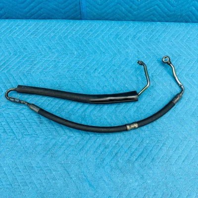 Manguera de presión de dirección asistida Mercedes-Benz C32 AMG 2002-2004 OEM A2034661981 Foto 1 de 4