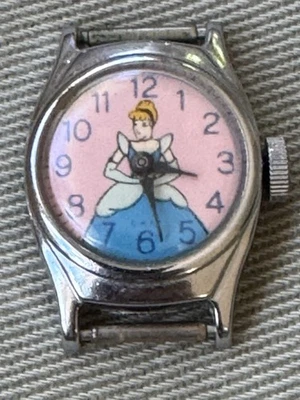 Reloj Pulsera Infantil Vintage Años 60’s Disney Cenicienta Mecánico Cuerda - Funciona Foto 1 de 4