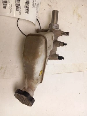 CILINDRO MAESTRO DE FRENO para HYUNDAI ELANTRA 2011 - 2016 OEM Foto 1 de 4