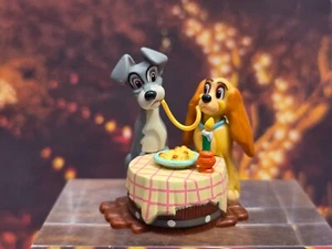 Disney Lady and the Tramp Figur Spaghetti Dinner mit Nudeln rotierende Köpfe - Bild 1 von 5