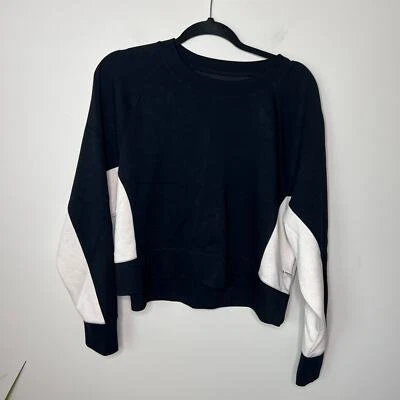 Layer 8 Qwick Dry ColorBlock Cropped Performance Athleisure Top Black Cream SZ L - Image 1 of 4