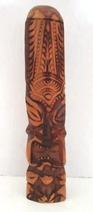 Madera tallada a mano hawaiana firmada por Tiki Hawaii 2001 Kini 17" - Imagen 1 de 7